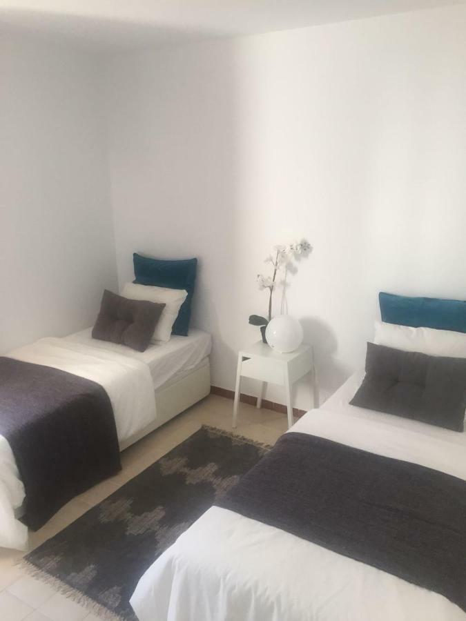 Poseidons Pearl Duquesa Apartment Манилва Екстериор снимка
